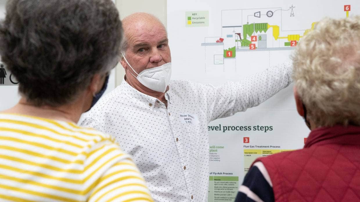 Controversial West Coast contractor Kevin Stratful resigns a second time.